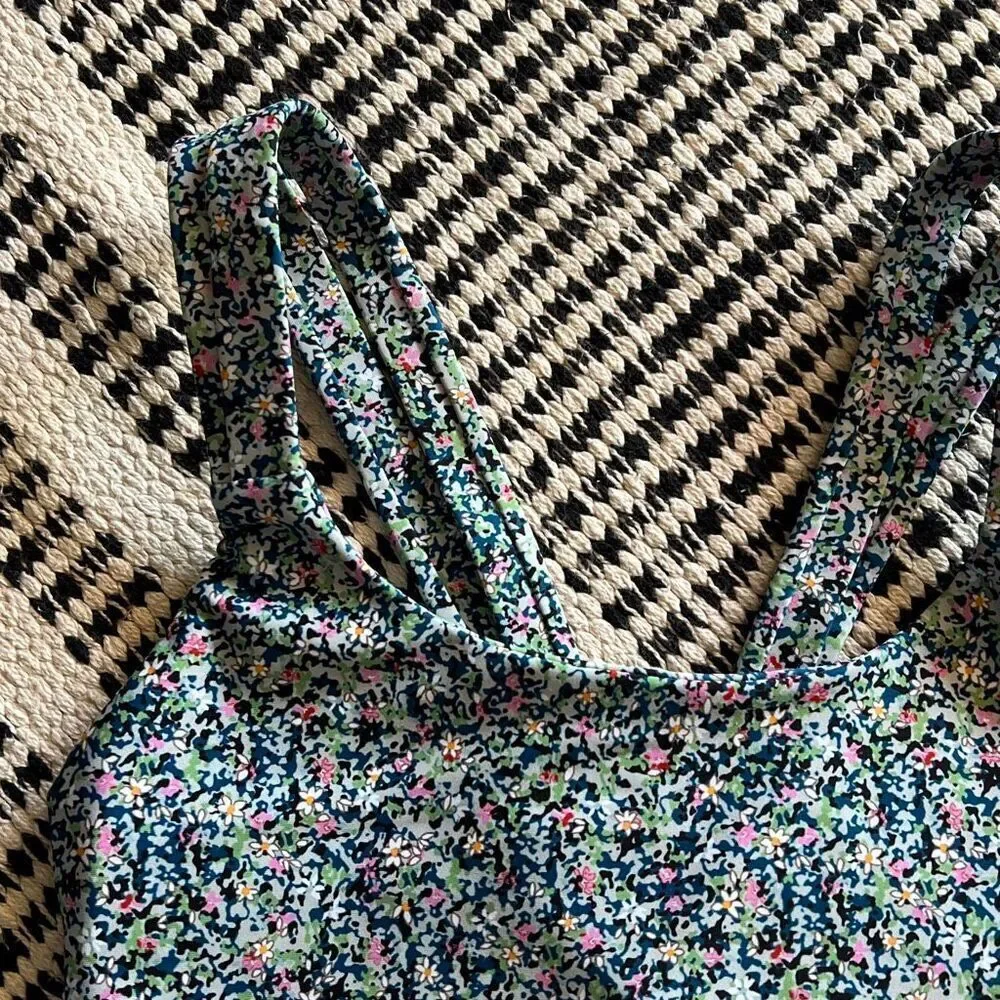 SAGE Collective Size XS Blue & Green Floral Print Sports Bra